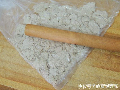 肉松|想吃肉松不用买,自己在家做很简单,1斤肉做一大盘,孩子抢着吃