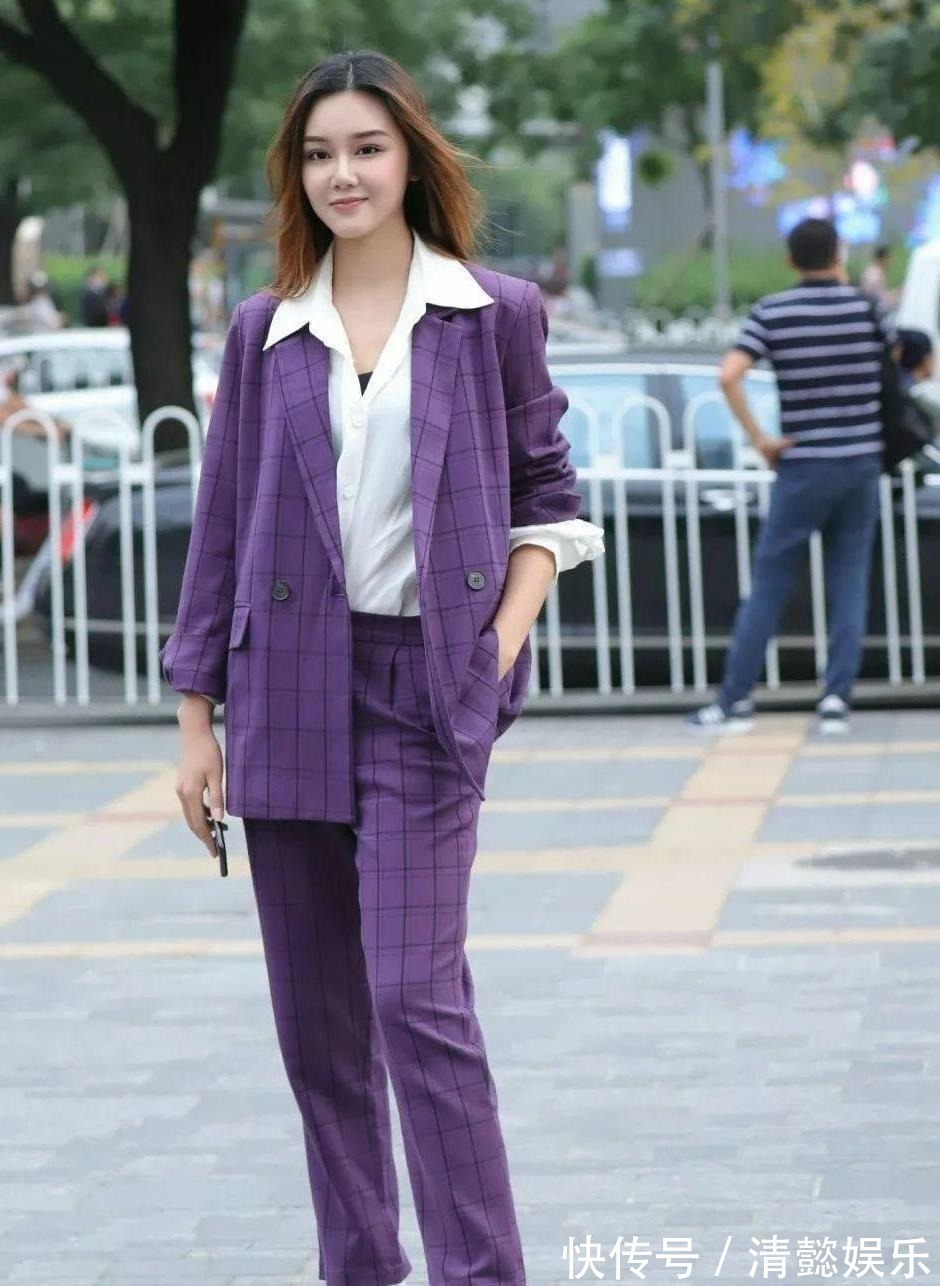 小西 如此迷人的小姐姐!从任何角度看,这种高贵的魅力越来越吸引人