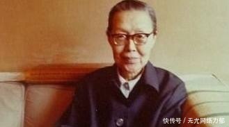 张爱玲|她是著名作家,苦等初恋54年未嫁,78岁时最终如愿嫁给初恋!