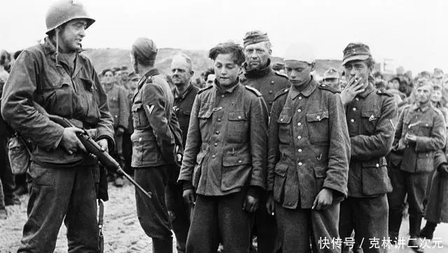 投降|记录第二次世界大战战败投降后的德军士兵,史实照片还原当时场景
