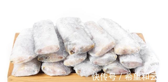 买带鱼时，要分清“黄眼”和“白眼”，差距挺大，弄懂再买不吃亏！