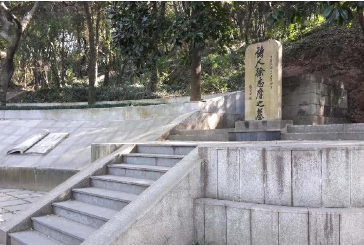 张幼仪刚生下儿子,就收到徐志摩的离婚书信,所谓才子竟如此无耻