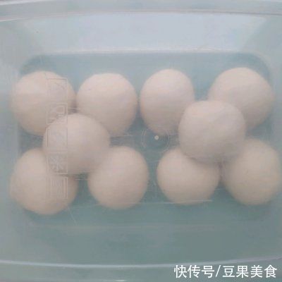 牛奶面包|早上不知道吃什么,一碗黑米牛奶面包全搞定