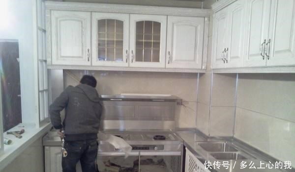 橱柜|工人装橱柜一旦加装这个东西, 你给他加多200块, 用多久都没问题!