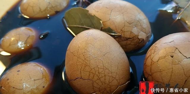 制作五香茶叶蛋有窍门,步骤详细,香味十足,一次能吃10个