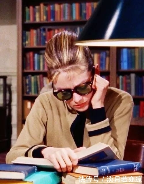 elle|你穿的衣服,藏着你读过的书