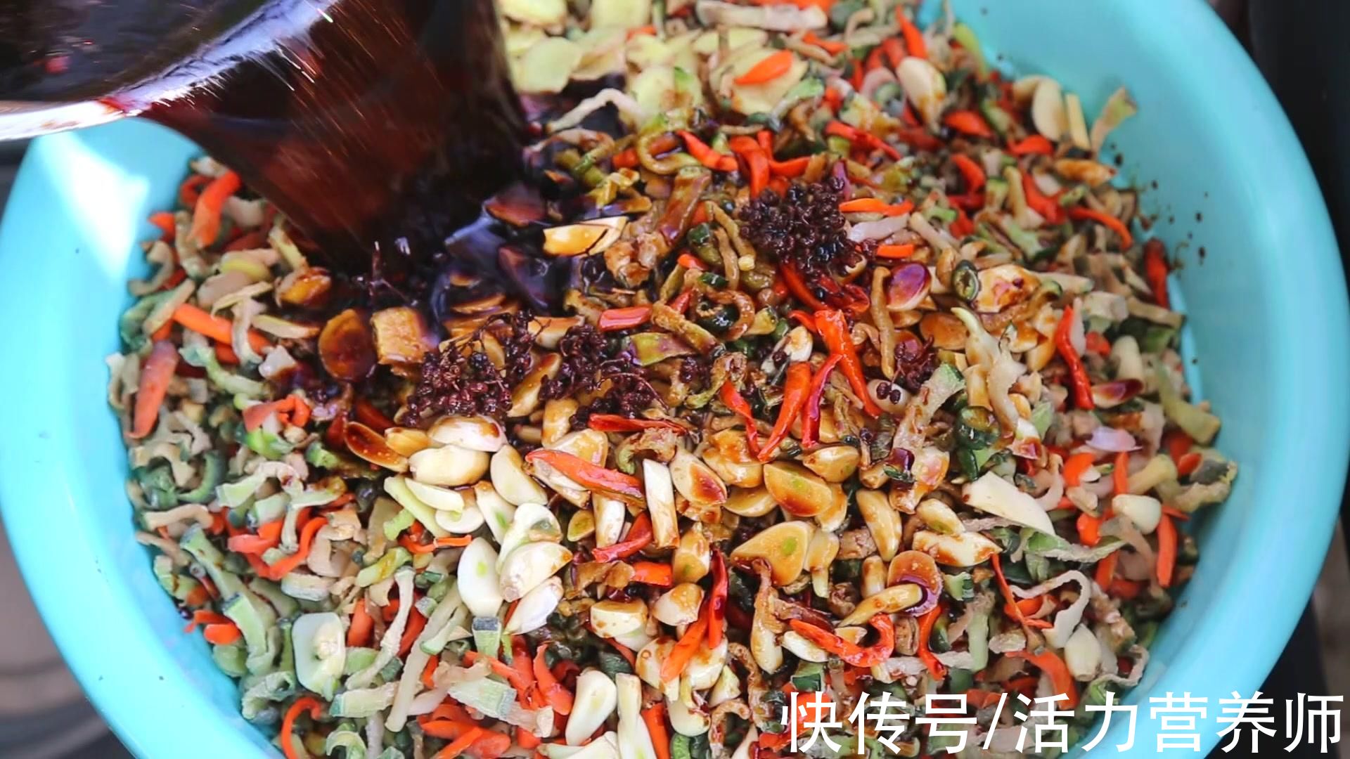 腊肠|冬天不能吃腊肉、腊肠、咸菜,有致癌的危险?你可能没有听错