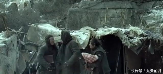 祖传|老人带祖传宝刀去鉴定,刀上刻着4字,专家看后忙问您父亲是!