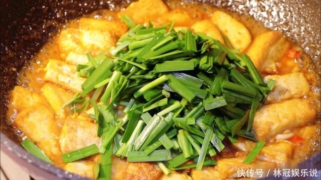  光盘|这样的炒豆腐，全家老小最喜欢，香嫩入味又下饭，上桌瞬间就光盘