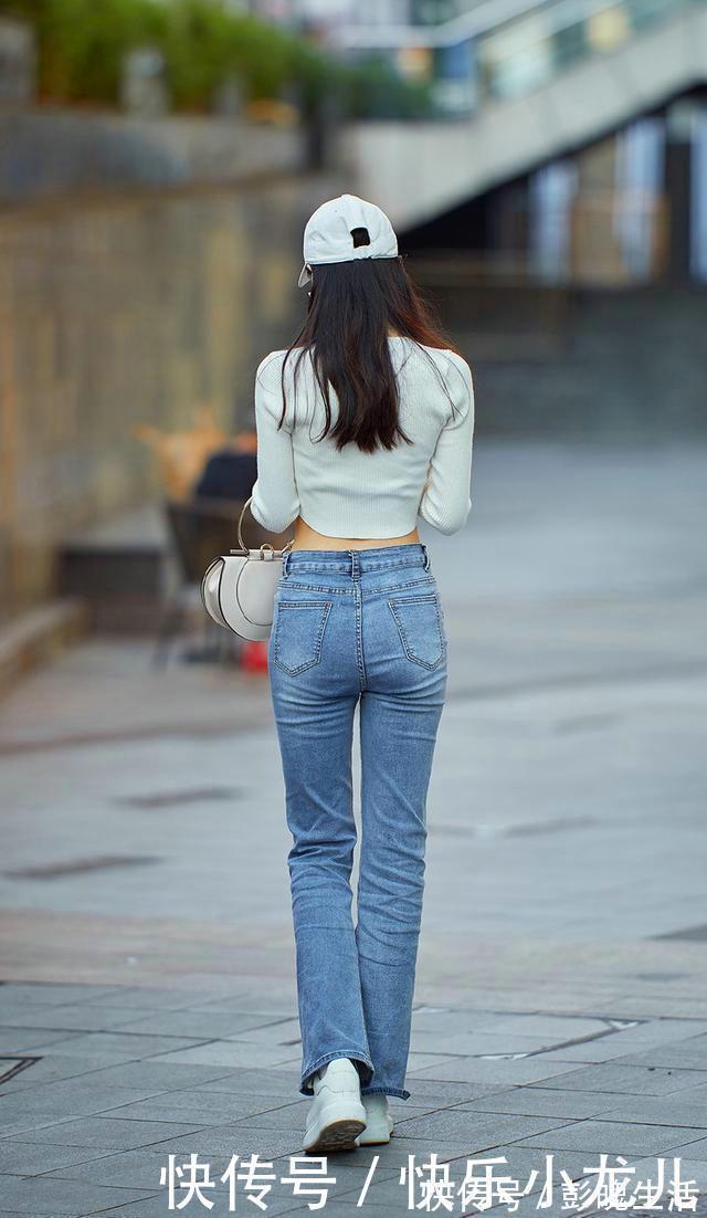 t恤衫|牛仔裤搭配不同风格的服装,可以打造自己的时尚气质