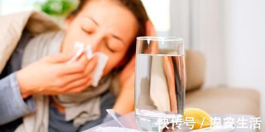 整成網(wǎng)紅的韓安冉，與女兒對比，網(wǎng)友：女兒好看多了