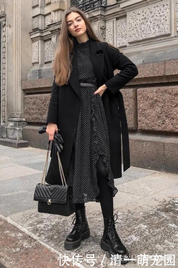 平底鞋|女人过了50岁,建议少穿高跟鞋多穿这3种鞋,时髦舒适还百搭