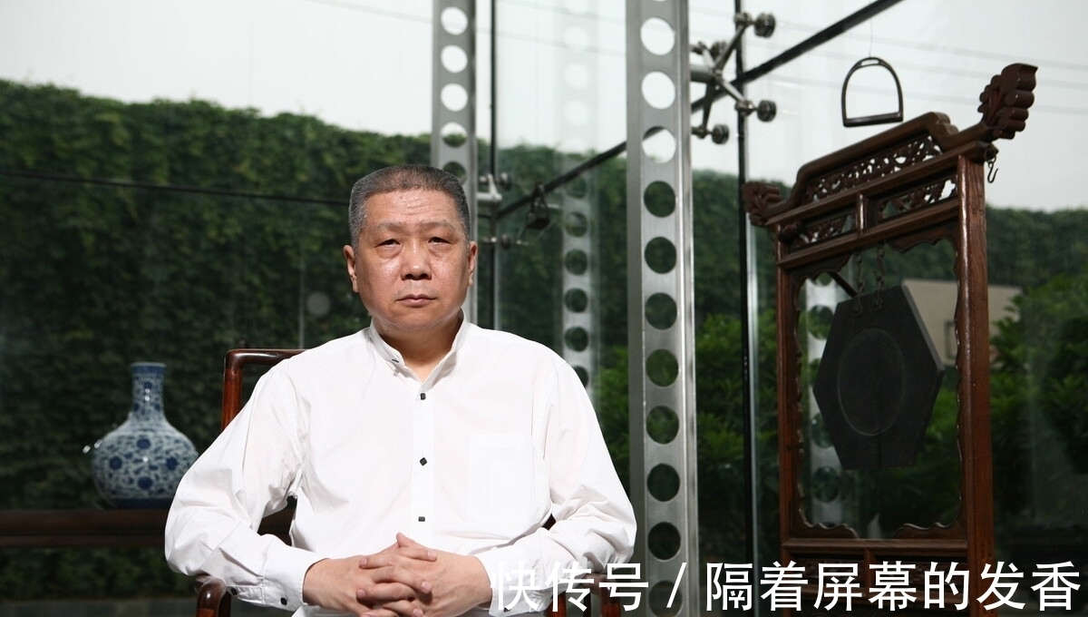 收藏家@马未都:丢尽了中国人的脸,这货还以为自己是国民英雄