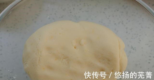 好香|入秋后,吃南瓜不如吃它,不炖不炒,团成球浇上料汁,真的好香呀!