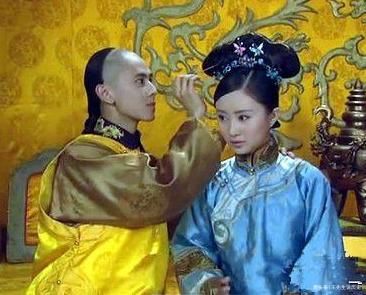 专宠|顺治只活24岁，而且专宠董鄂妃，那他17个孩子是怎么来的？