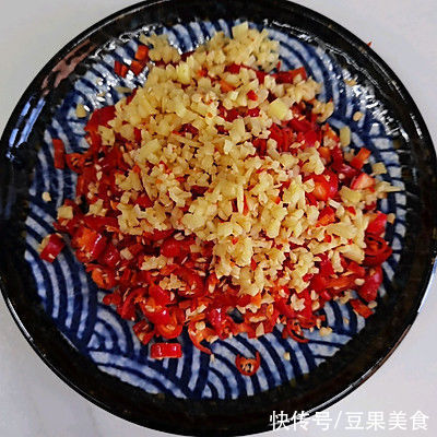 可口好上手的自制黄豆酱，再也不担心吃不上饭了