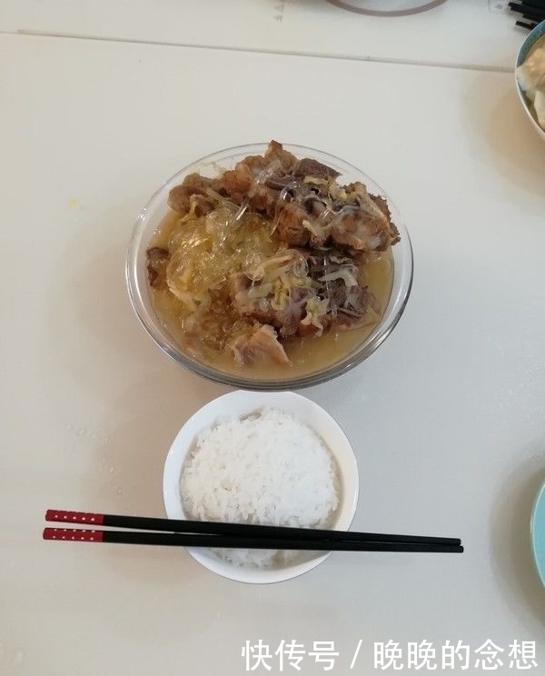 酸菜|大爷卖这“懒人菜”,5元一斤,每天200斤不够卖,明星也爱吃