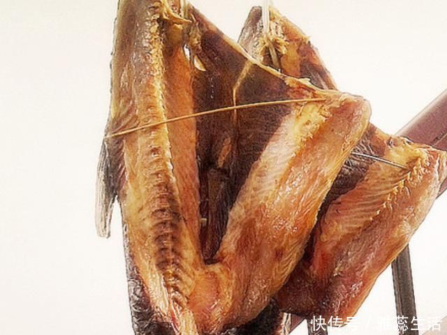 鱼肉|怀孕多吃鱼娃更聪明?三种鱼不建议孕妈吃,否则坑的是肚子里的娃