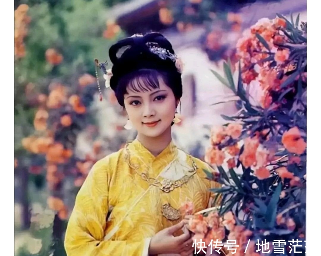 薛宝钗!《红楼梦》:金玉良姻的成婚,薛家自己酿的苦果,自己咽下去