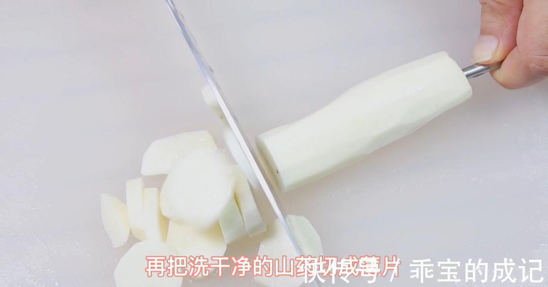 宝宝多吃山药好处多,不加一滴水,补钙又健脾,娃连吃3个还想吃