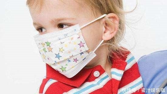 疱疹性咽峡炎和手足|宝宝发烧、喉咙痛,可能是得了疱疹性咽峡炎