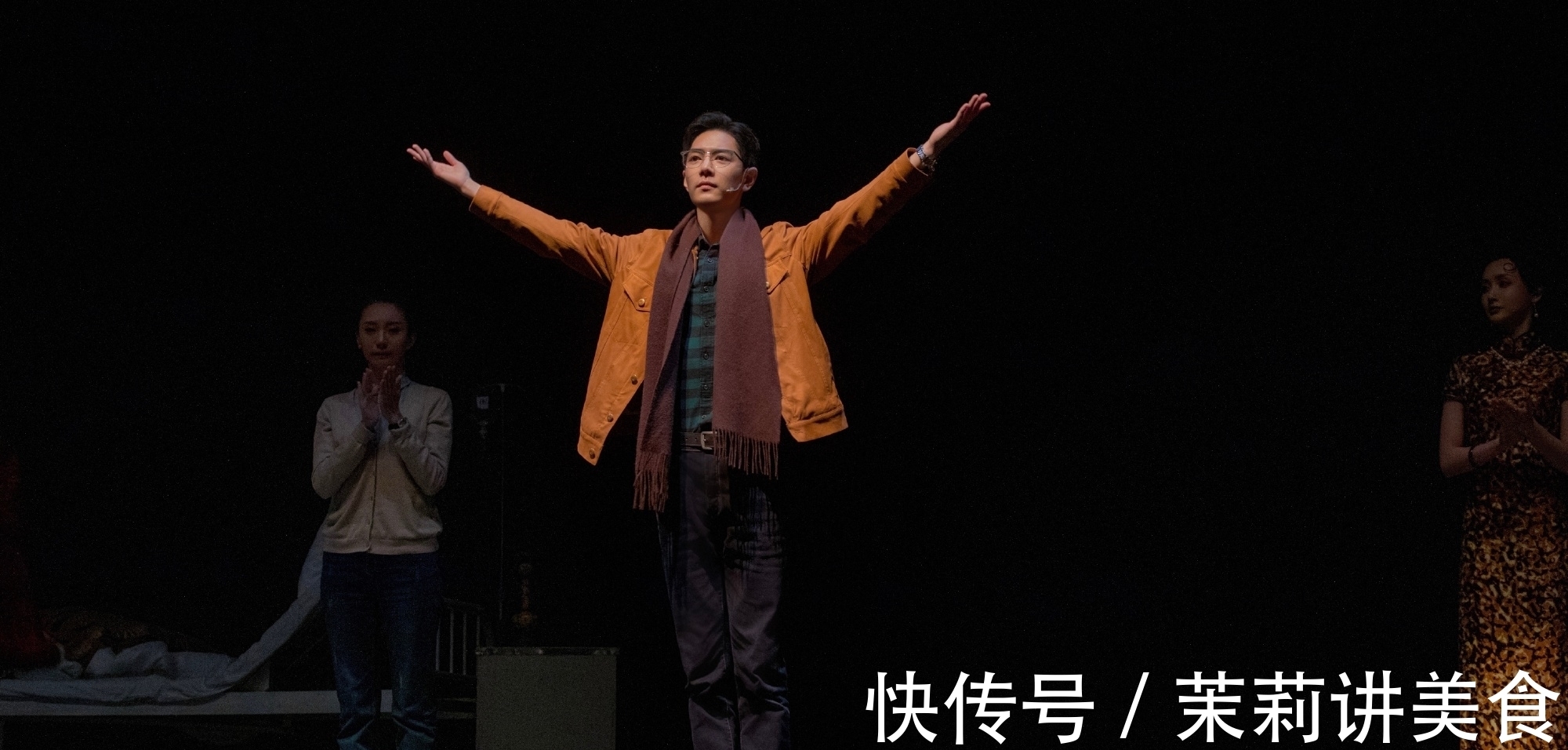 肖战刚|肖战成名不易，吃一个锅盔要饿两天，没想过自己会去大剧院表演