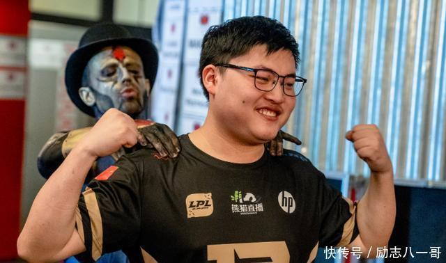 解说|乌兹在全球影响力有多大国外解说集体呼吁Uzi必须加入名人堂!