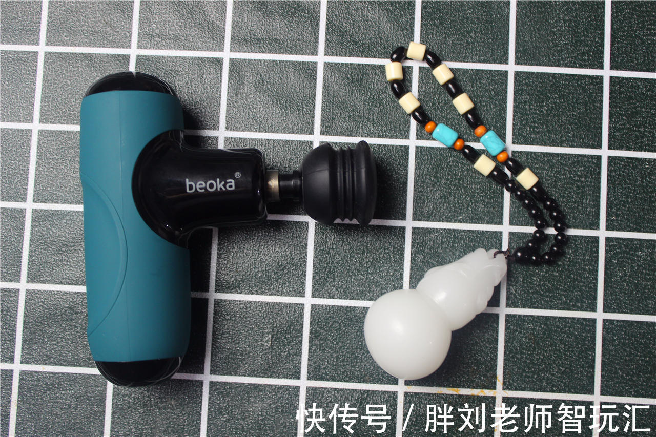 腰酸背痛|腰酸背痛腿抽筋,快用筋膜枪。舒服