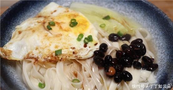 补药一堆,不如每月一瓶黑豆,教你没吃过的做法,越吃越精神