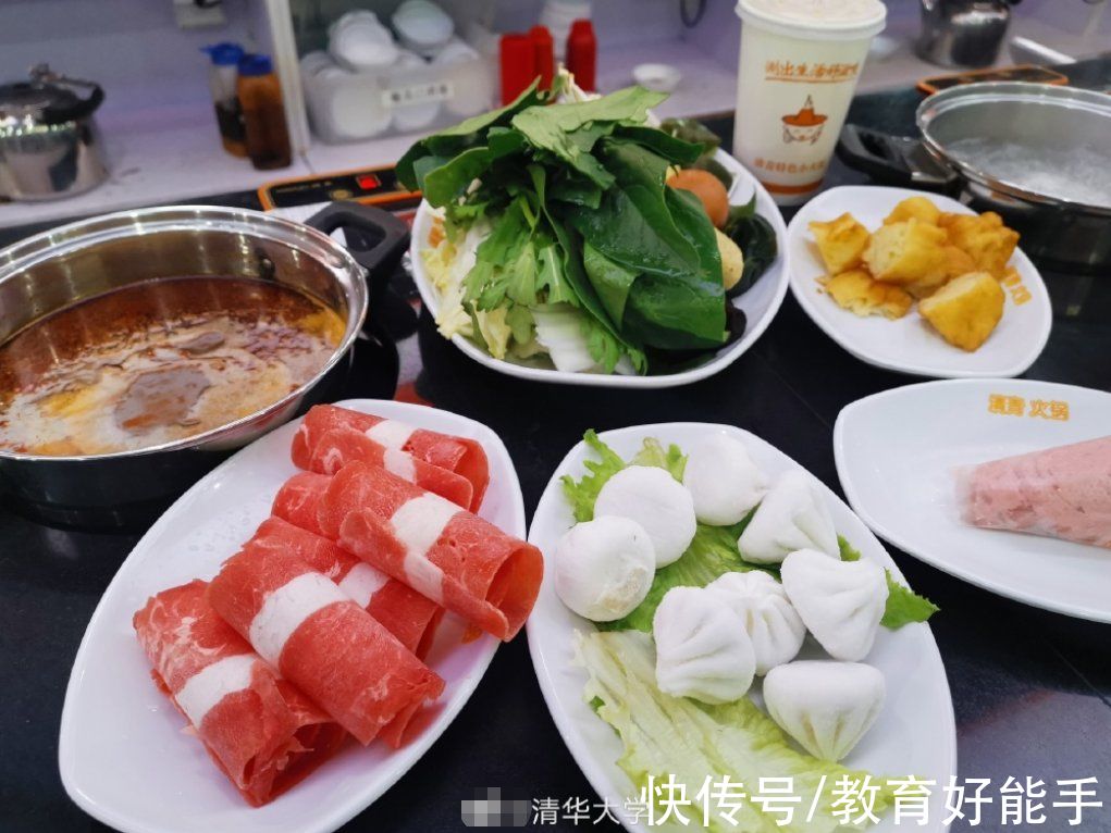 泡菜|在韩留学生晒“食堂饭菜”，清汤寡水难以下咽，网友直呼太可怜了