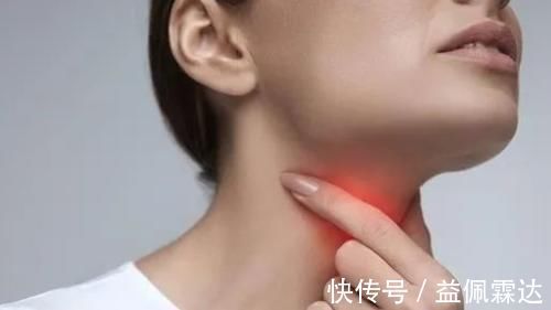 胸骨|明明是慢性咽炎，胃镜查出食管癌！医生忠告：出现这些症状别大意