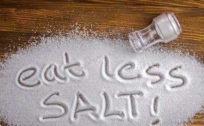 高血压患者|高血压的祸根找到了,谨记:晨起3要,睡前2不要,血压稳如山