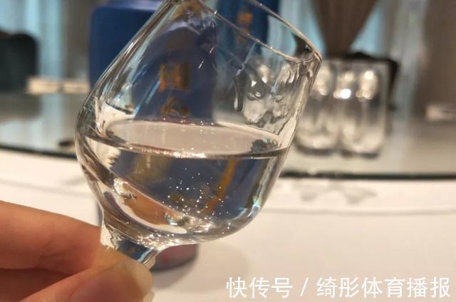 汾酒|沙雕动画!搞笑:自从校长把厕所的灯换了后,我成了发明家!