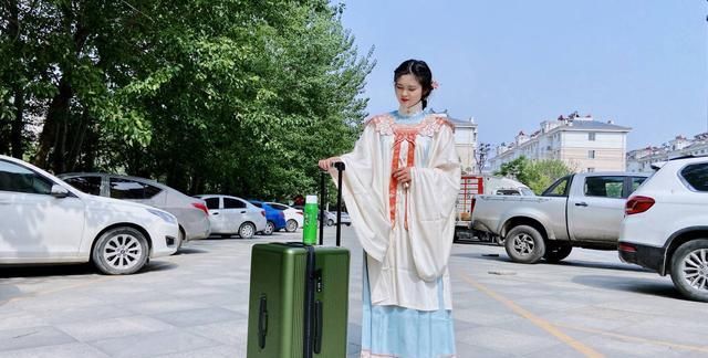 拉杆|锦囊行李箱有多能装？我想要的统统带走