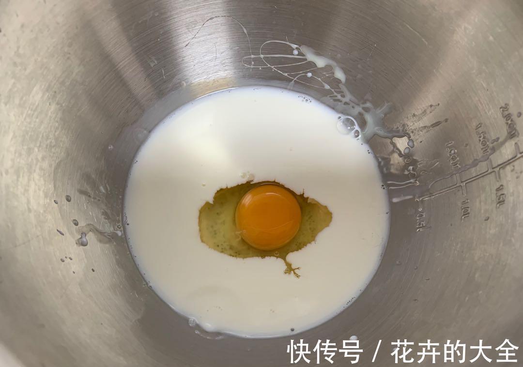 自从学会面包此配方，再也没进过蛋糕店，奶香浓郁，放3天还柔软