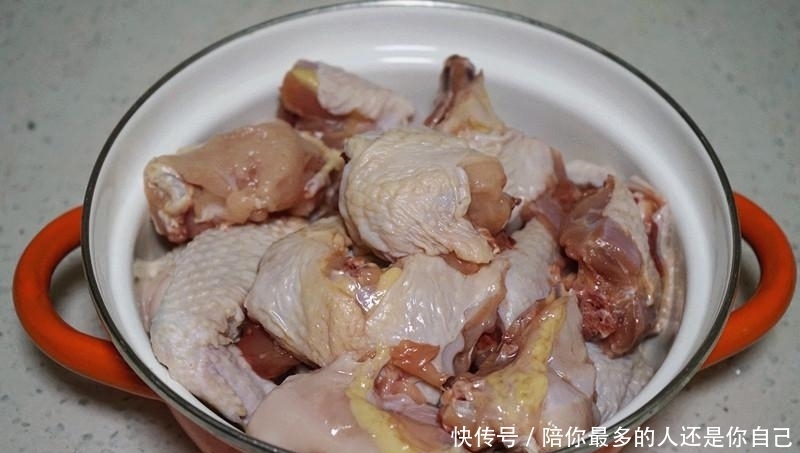 一道菜撑起一家店,鲜味十足,香味扑鼻,辛辣回味,灵魂是配菜