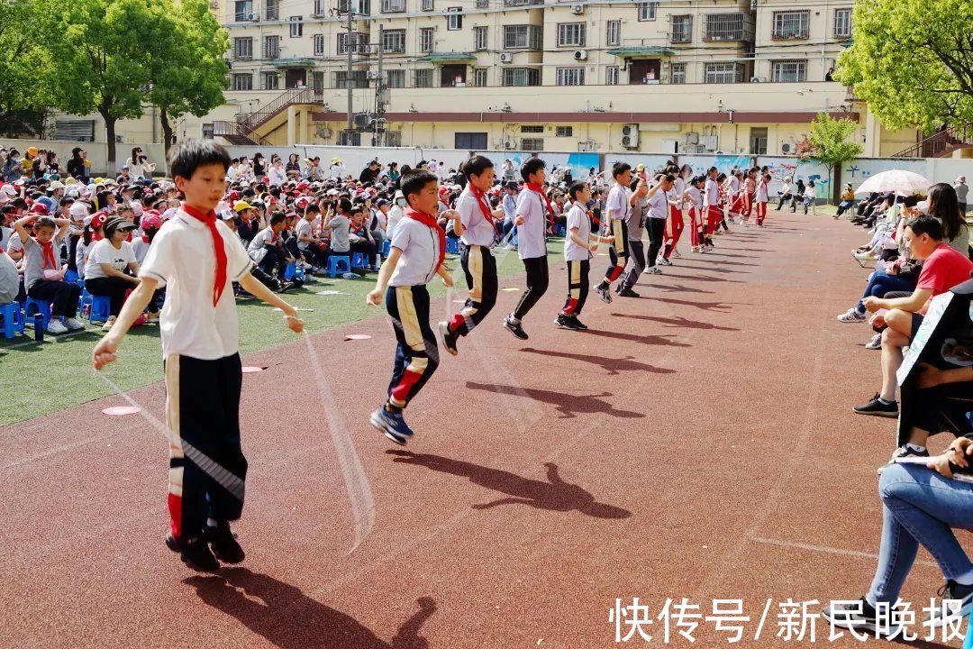 东门小学|青浦区东门小学 ┋ 体育，让每个孩子都绽放精彩