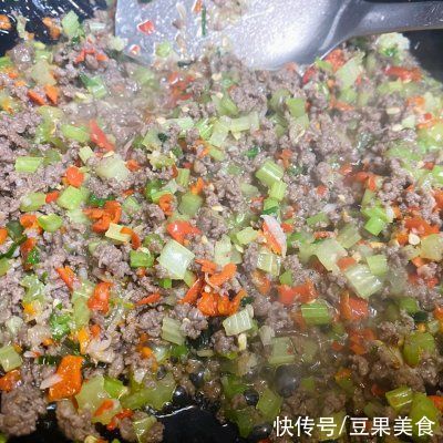 滇味小米辣炒牛肉最过瘾的吃法，做一次都不够吃