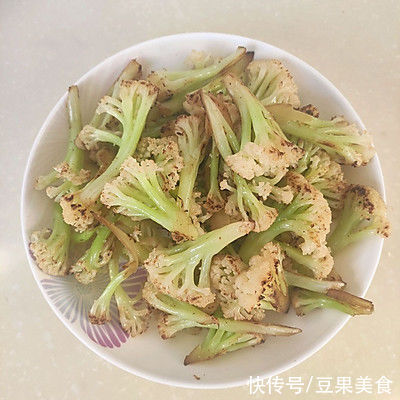 好吃|在家做年夜饭系列美食7-椒盐花菜，比买的更好吃