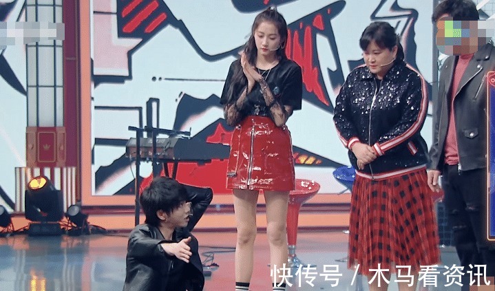 花花|华晨宇躺下时发现关晓彤裙子太短，谁注意他教科书式解围情商真高