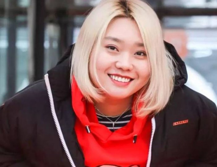 李雪琴参加春晚节目审核，包袱密集获导演好评，推掉工作全心筹备