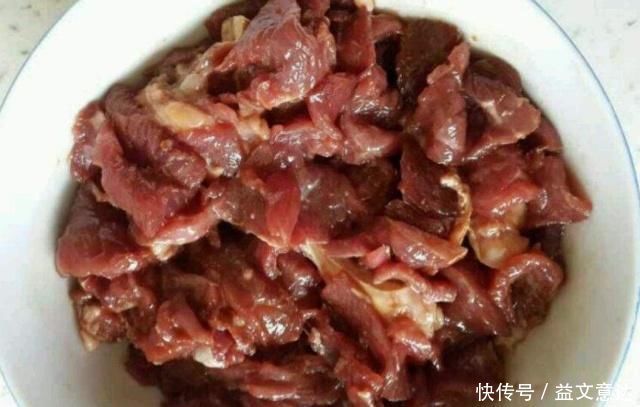 凉油|炒牛肉，应该用凉油还是热油？很多人用错，难怪牛肉嚼不动