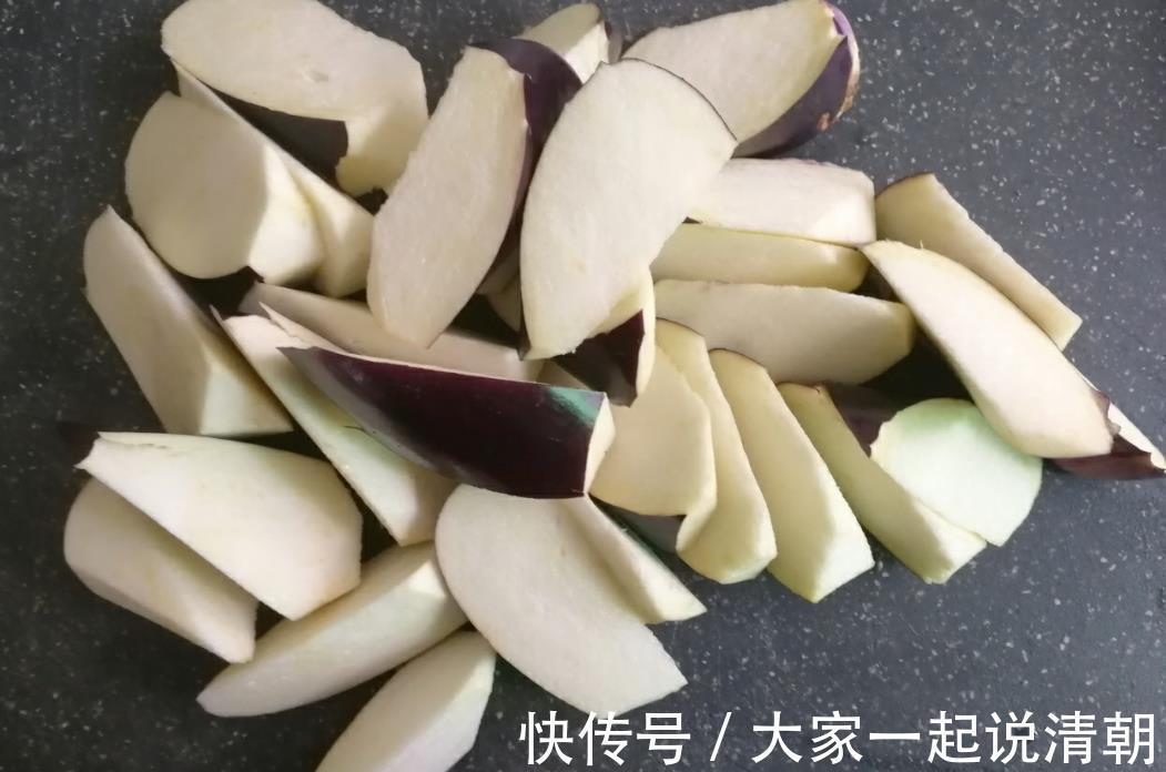 麻婆豆腐|入秋后这菜不能错过,每周连皮炖3次,美白养颜,越吃越年轻