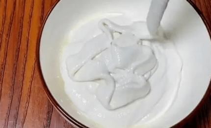 发糕|吃面包不如吃它，无须烤箱，放碗中一蒸，筋道暄软，比面包还好吃