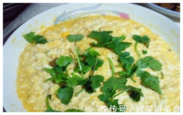 儿子在家过生日,小姑子特意做一桌菜庆祝,饭后儿子的举动好搞笑