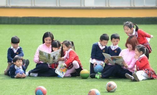 大学教授建议：幼儿园纳入义务教育，理想很丰满，现实很“骨感”