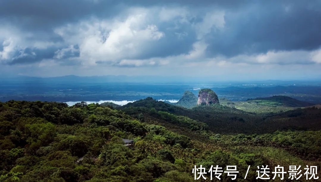 海滨小城|忘掉万宁！被列入吉尼斯的海南最美海滨小城，游客仅三亚的3%，40分钟直达！