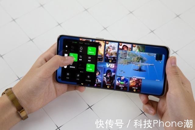 游戏助手|一个屏幕同时玩两个游戏！ColorOS 12这是什么神仙体验？