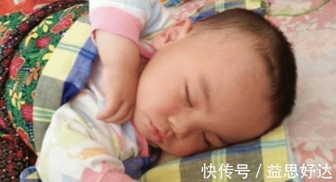 作息|宝宝吃母乳后，为何躺下就睡、一会就醒？分清“困饿”养成好作息