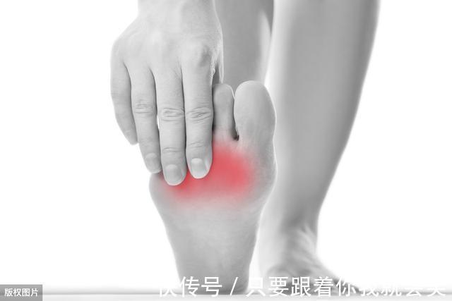 不饱和脂肪酸|血脂高不高,脚知道,若脚上出现3个症状,劝你早点降血脂